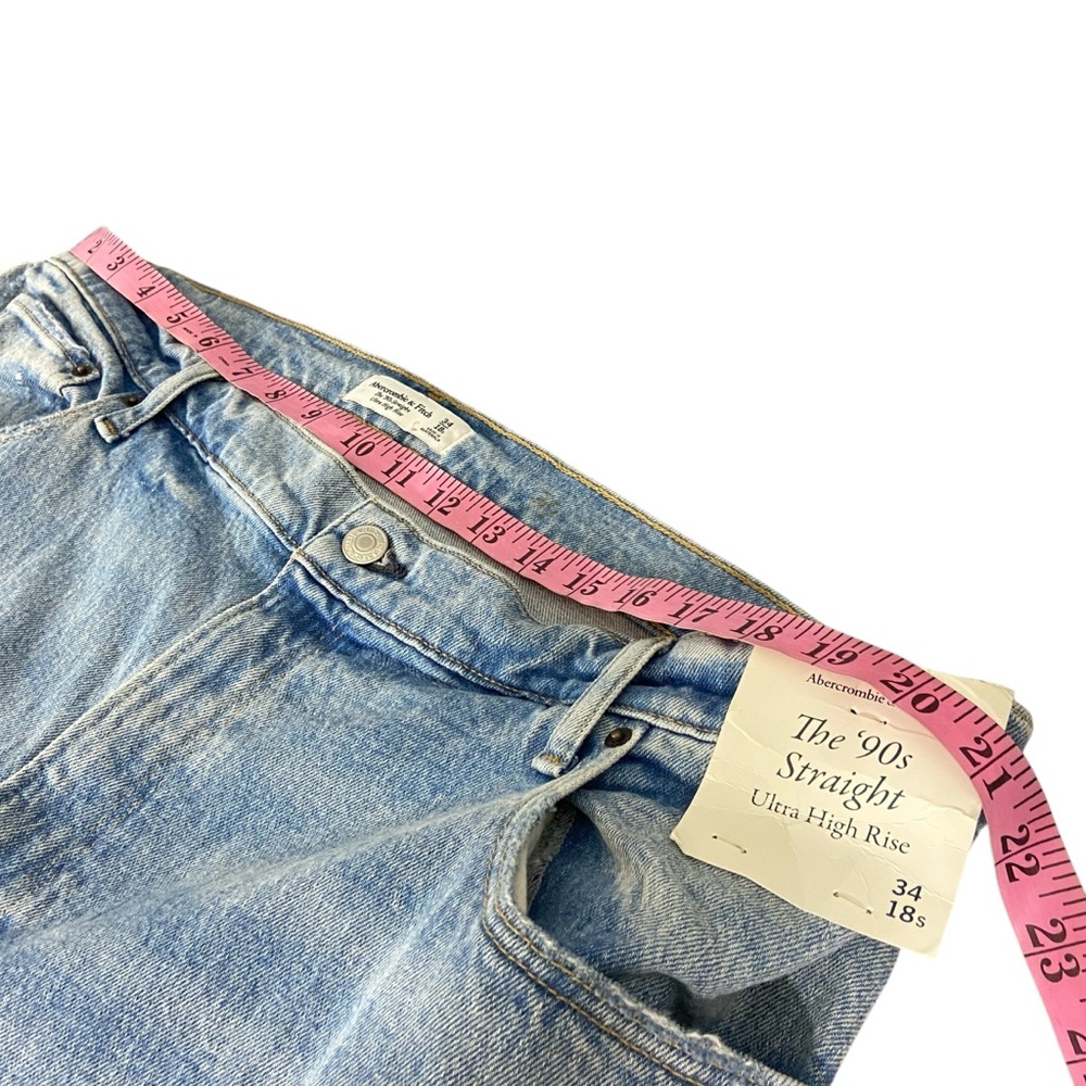 Abercrombie & Fitch The 90’s Straight Ultra High Rise Jean - Picture 6 of 13